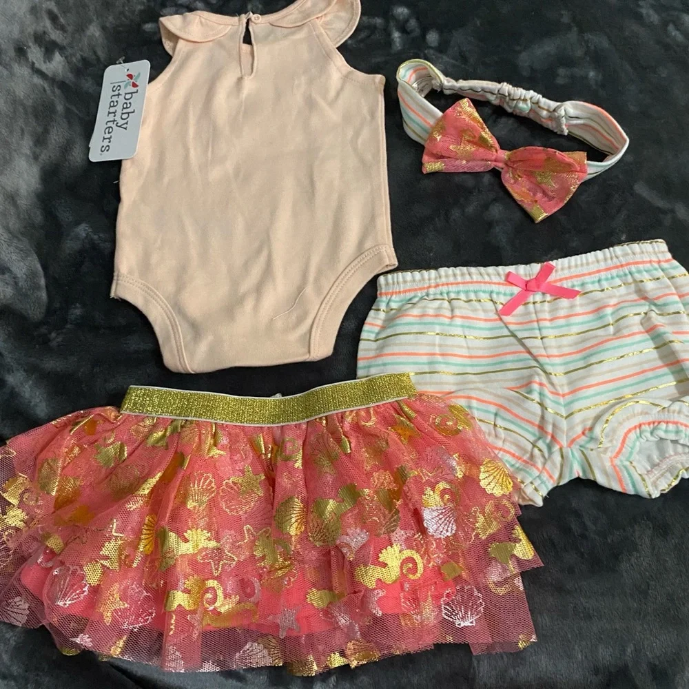 Baby Starters 4 piece set NWT